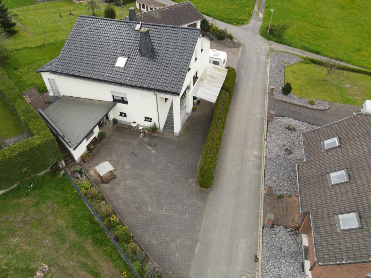 Ferienwohnung Zum Nuerburgring Munk Exterior foto